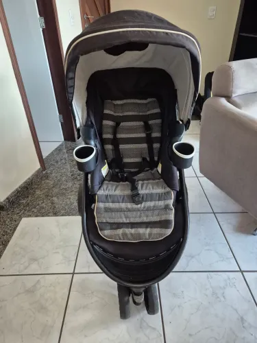 Carrinho de bebe da marca graco