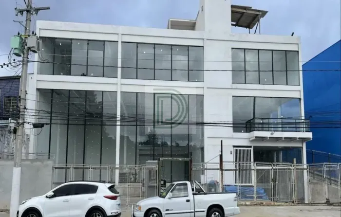Prédio Comercial Novo para Locação | 1.500 m² | Fachada em Vidro | Osasco