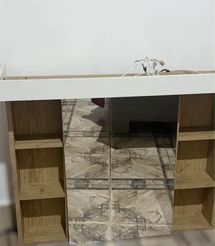 ARMÁRIO BANHEIRO COM ESPELHO E LED