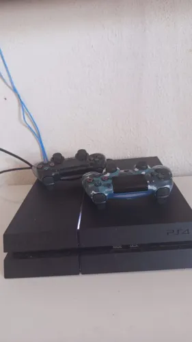 PS4+DOIS CONTROLES