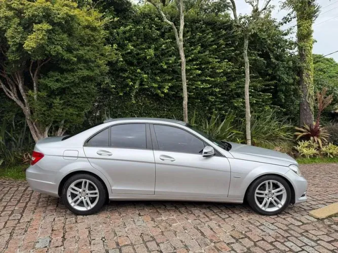 Mercedes-Benz C-180 CGI Classic 1.8 16V 156cv Aut. 2012