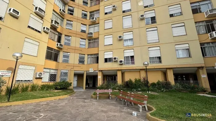 Apartamento à venda com 2 dormitórios, 1 vaga, Tristeza, Porto Alegre, RS