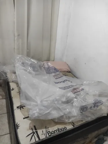 Cama Box de casal seminova