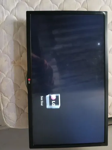 Vende TV, esta sem som, mais esta ótima