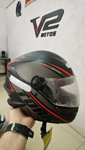 CAPACETES R8