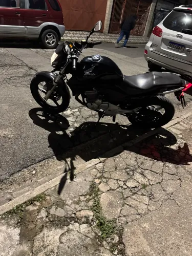 HONDA CB 300R 2010 moto revisada