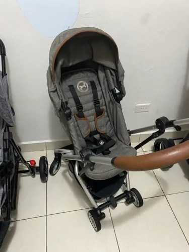 Carrinho Cybex Eezy S Twist em excelente estado