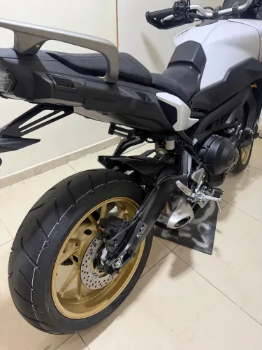 Tracer 900gt com 174km