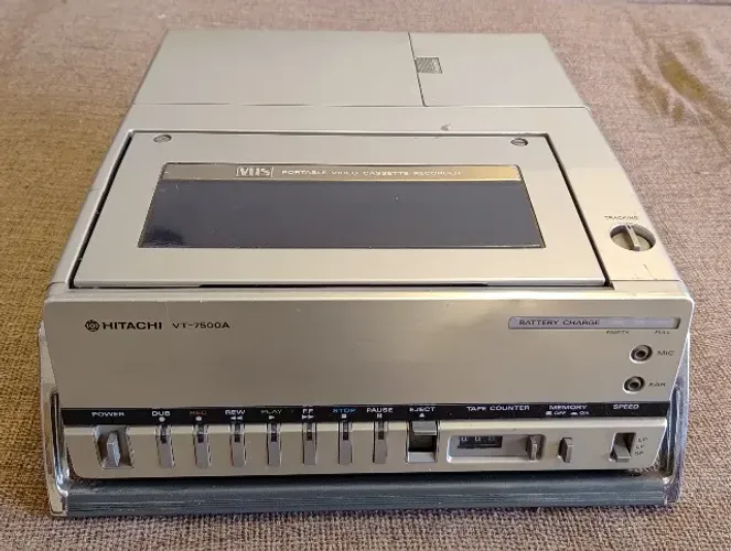 Video Cassete VHS Hitachi Vt-7500a ( Raro ) - Sucata / Ruim