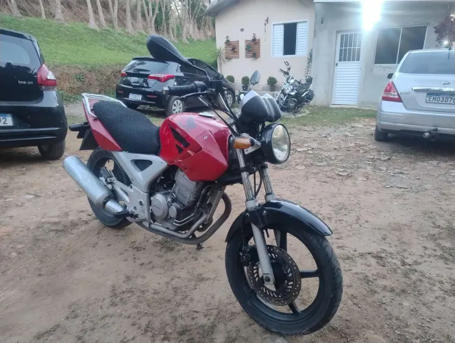 12x! Twister 250cc, 2008! motor e câmbio impecável! Doc em dia!