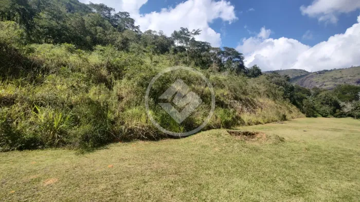 TERRENO EM CONDOMINIO FECHADO DE 27000m² codigo: 324068