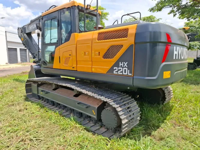 Hyundai Hx220L (Zero)