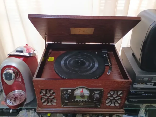 Vitrola retro completa