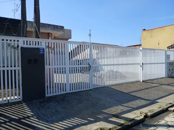 Sobrado em Itanhaém para locação