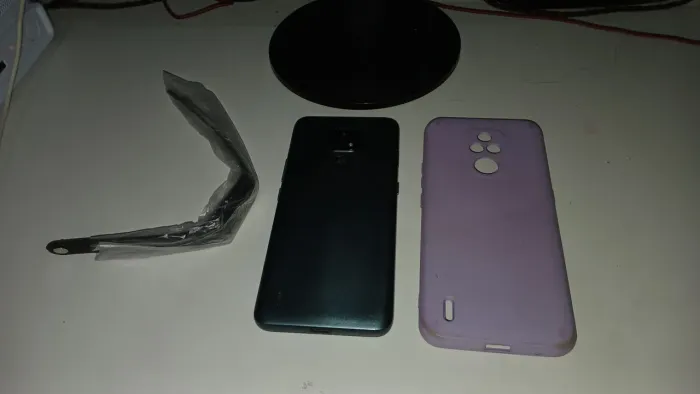 Motorola E7 64GB + Relógio Digital