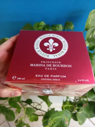 Princesse Marina de bourbon rouge Royal perfume paris feminino