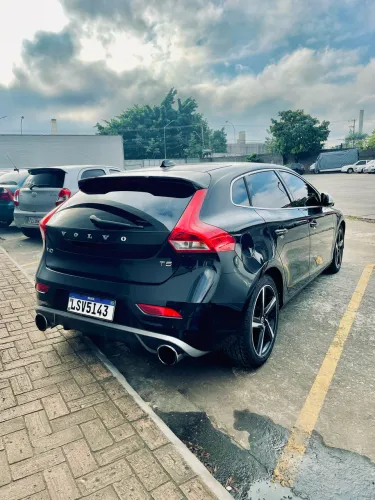 Volvo V40 T-5 R-design 2.0 Aut. 2014