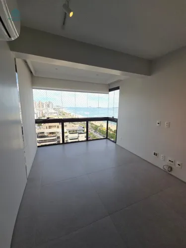 Apartamento para aluguel na Barra da Tijuca com vista mar