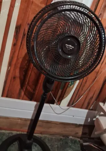 ventilador de coluna Britânia