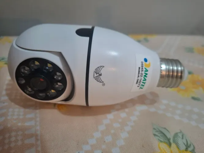 Câmera Lâmpada de Segurança Inteligente
