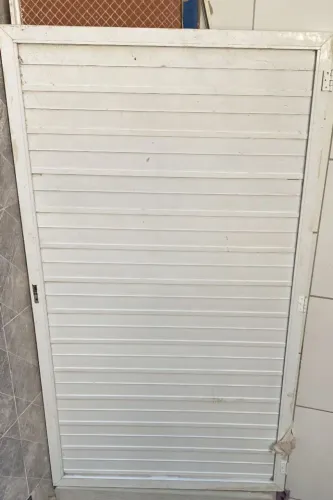 Porta alumimio Lambris 2,10 x 1,20