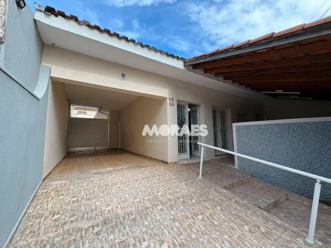 Casa com 3 quartos para alugar, 200 m² por R$ 3.500/mês - Vila Nova Cidade Universitária -