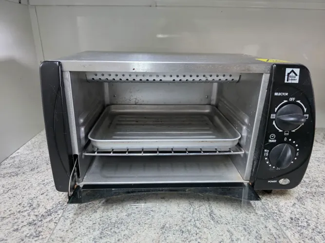 Forno eletrico portátil 10L semi novo