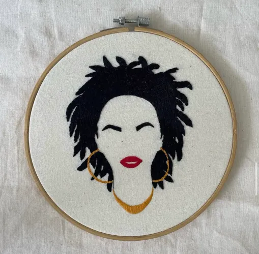 Bastidor bordado a mão - Lauryn Hill