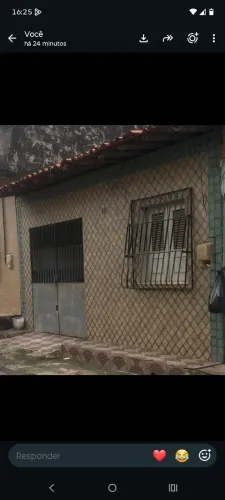 Vende se uma casa