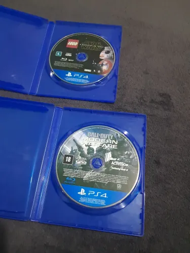 ? Jogos PS4 Call of Duty Modern Warfare + LEGO Star Wars
