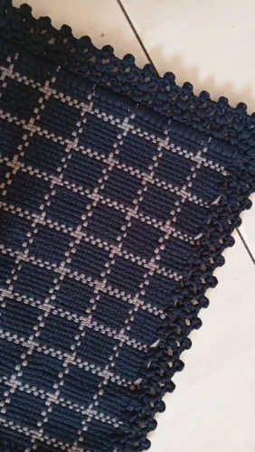 Preciso de crocheteira com experiência com malha para fazer bico em tepetes