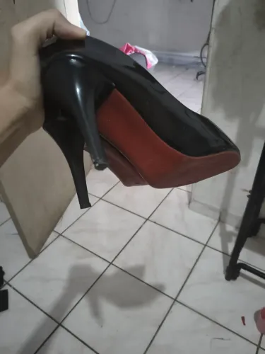 Salto scarpan usado 1 vez,número maior do que o meu pé 