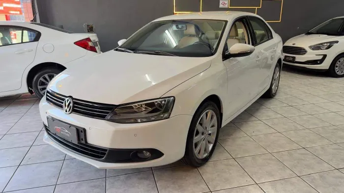 Volkswagen Jetta Comfortline 2.0 T.flex 8V 4P Tipt. 2014