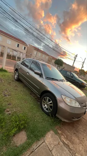 Honda Civic Sedan LX 1.7 16V 115cv Mec. 4P 2005