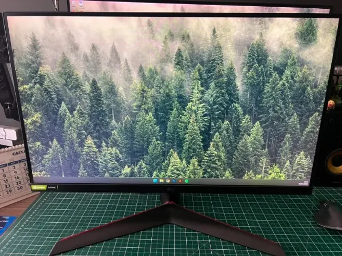 LG UltraGear 27GL650F 27? | IPS 144 Hz | Com caixa