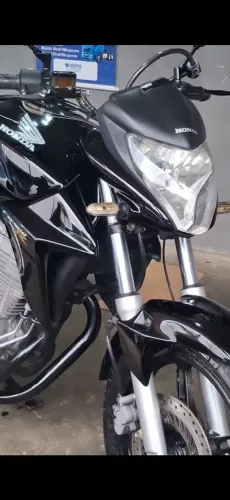 CB 300