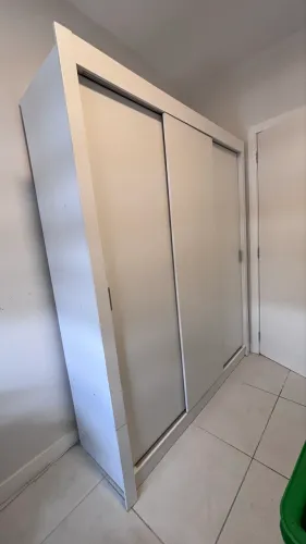 Guarda-Roupa Casal Madesa Mônaco 3 Portas de Correr Branco (usado)