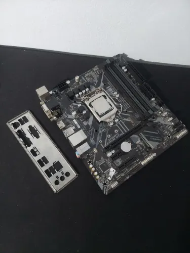 Kit I5 9400f + Placa Mãe Gigabyte B360M