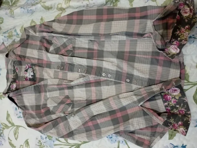 Vendo 2 blusas de frio feminina tamanho 38