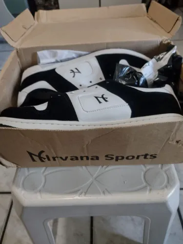 Tênis Nirvana, número 40/41