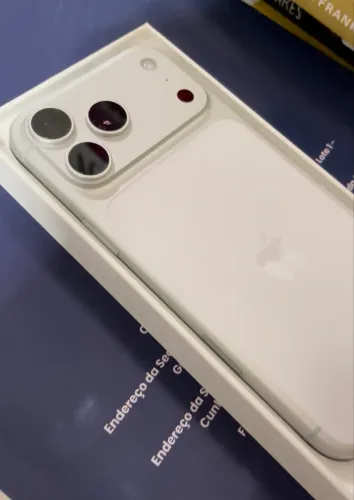 iPhone 17 pro max 