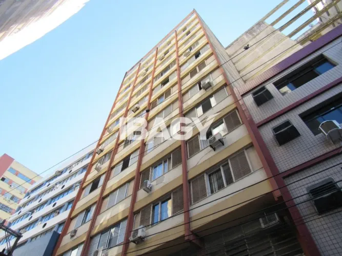 Excelente Apartamento 2 dormitório(s) em Centro - Florianópolis