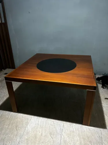 Mesa madeira de lei