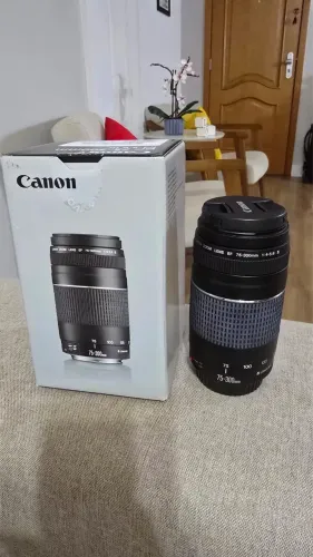 Lente Canon EF 75-300mm f/4.5-5.6 III