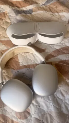AirPod Max Apple
