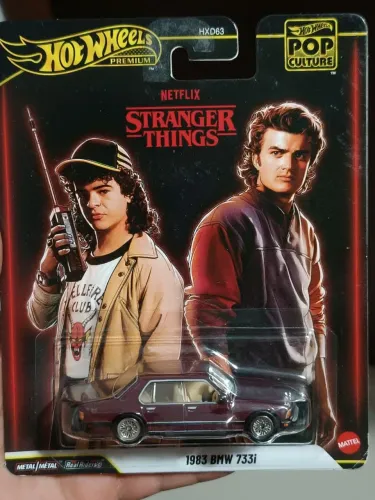 Hotwheels Premium 1983 BMW 733i Stranger Things