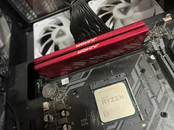 Memórias RAM DDR4 32Gb