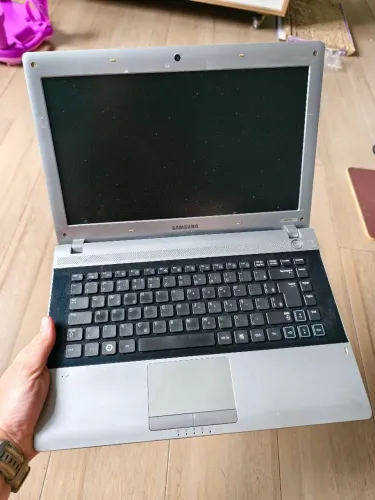 Notebook Samsung RV419 - Leia o anuncio