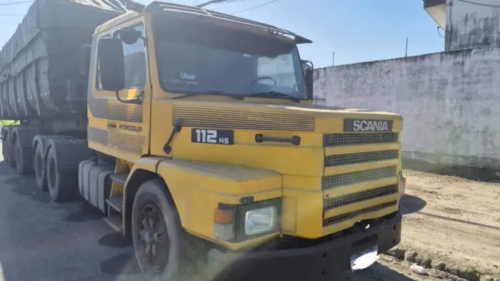 Scania 112hs ano 88 amarela