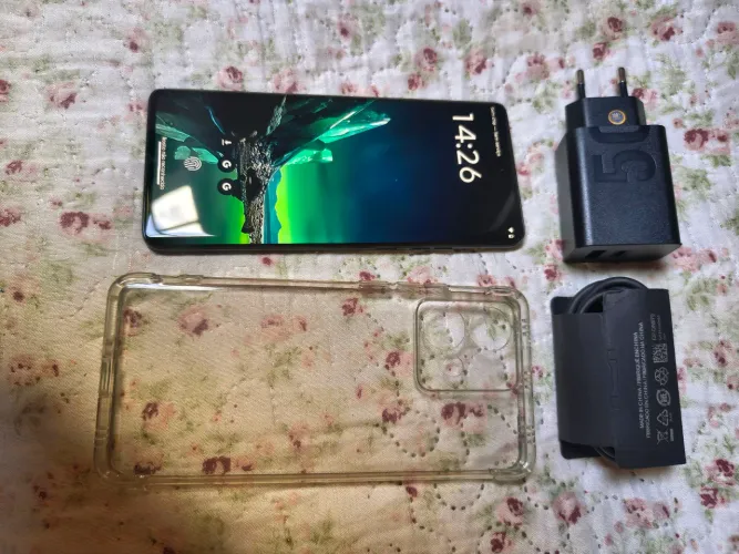 Edge 40 neo